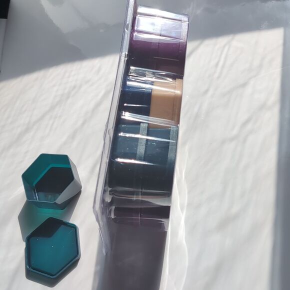 NWT 24 PC's Mix Of Hexagonal Container Set with Lids - Picture 3 of 7